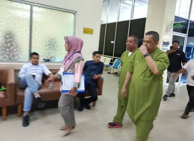 Maju Pilwako Pekanbaru, Edy Natar Lakukan MCU di RSUD Arifin Achmad