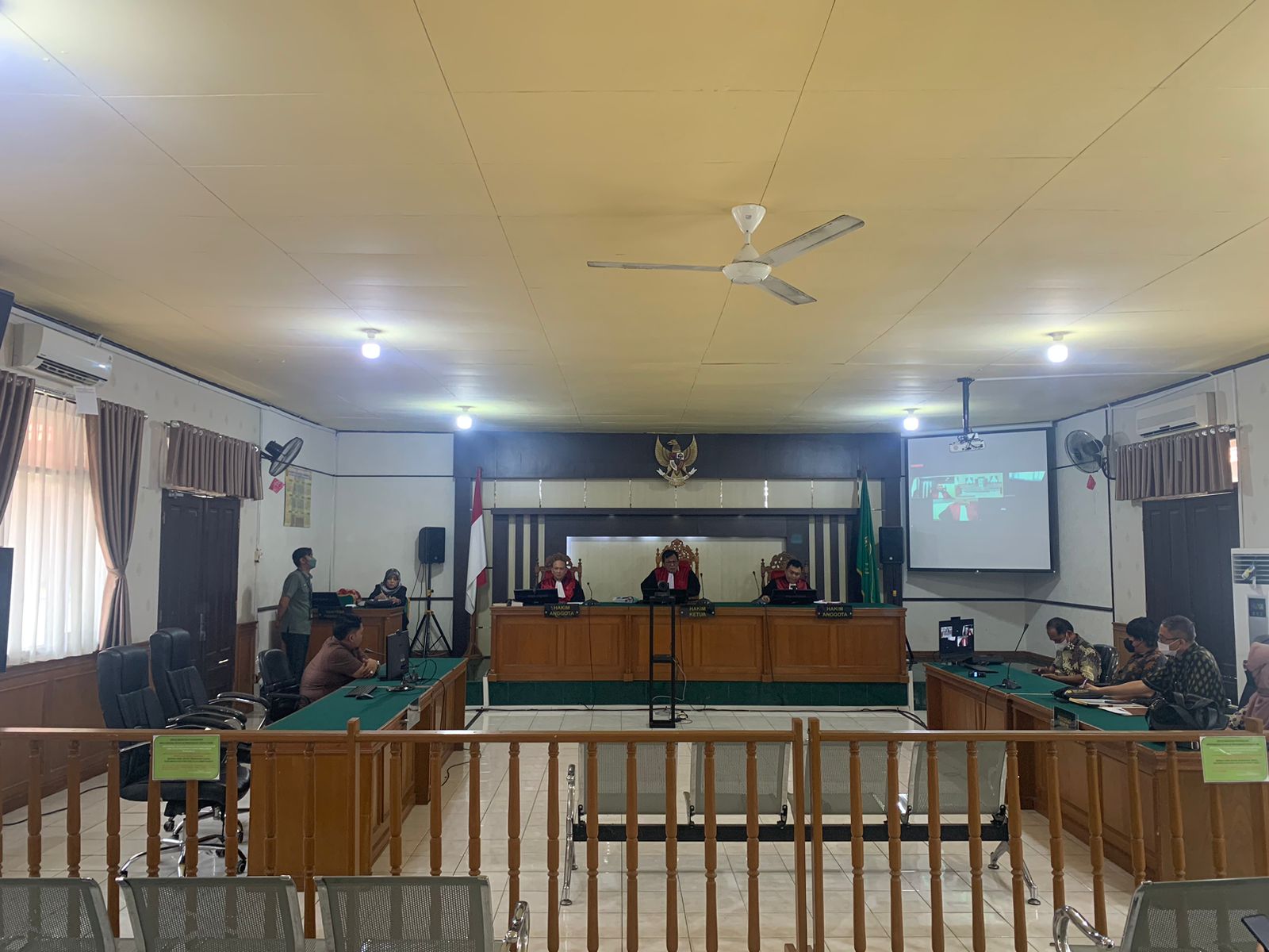 Hakim Tetapkan Jadwal Sidang Lapangan Perkara Gugatan Limbah B3 TTM Blok Rokan  2 Desember 2022 Mendatang