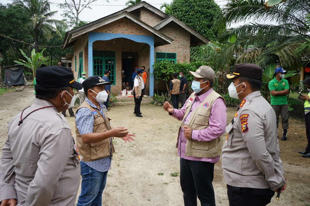 Alfedri Prihatin Kesadaran Masyarakat Rendah untuk Isolasi di Rumah Sakit