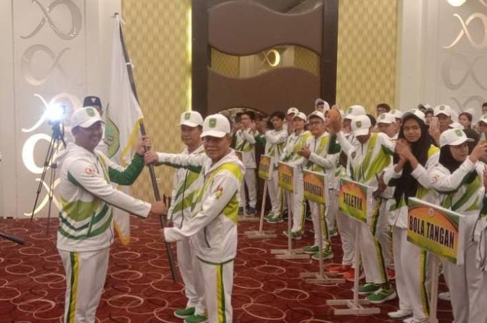 Kontingen Riau di Porwil XI Sumatra Resmi Dikukuhkan, Siap Pertahankan Juara Umum