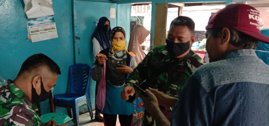 Komsos, Babinsa Kelurahan Sukaramai Minta Warga Waspadai DBD