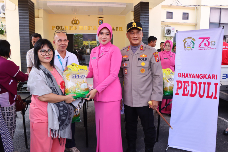 Polres Rohil Bersama Bulog Gelar Gerakan Pangan Murah