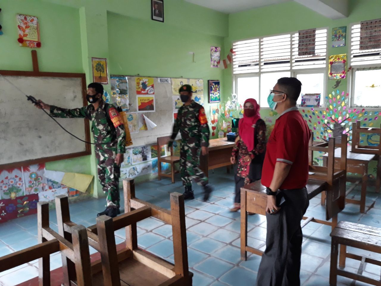 Peran Serda Khairuddin, Garda Terdepan Penegak Protokol Kesehatan di Kelurahan Sumahilang 