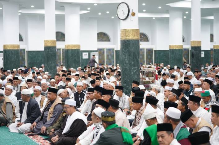 GSSB Akbar, Ribuan Jemaah Padati Masjid Raya Annur Riau