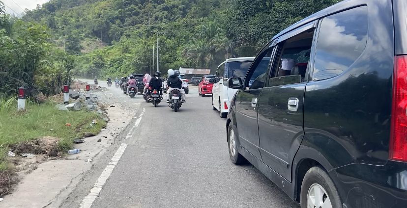 Lebaran Kedua, Arus Lalu Lintas Sumbar-Riau Padat Lancar
