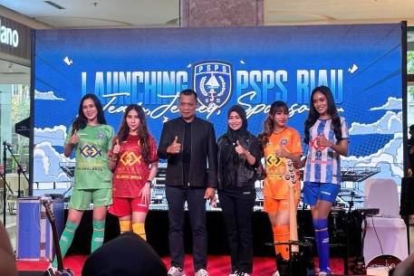 Pj Walikota Launching Squad PSPS Riau