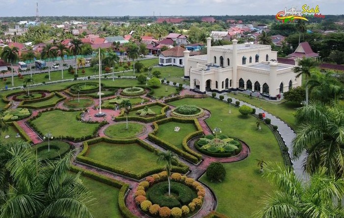 Ayo ke Siak! Lihat Lebih Dekat Sejarah Kerajaan Melayu  dengan  Istana Bercorak Eropa Timur Tengah  dan  Gramofon Berusia 130 Tahun 