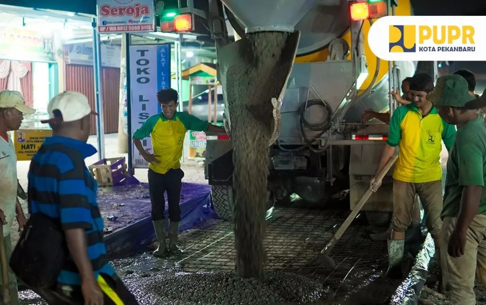 Pengecoran Beton Jalan Cipta Karya Mulai Dikerjakan Dinas PUPR Pekanbaru