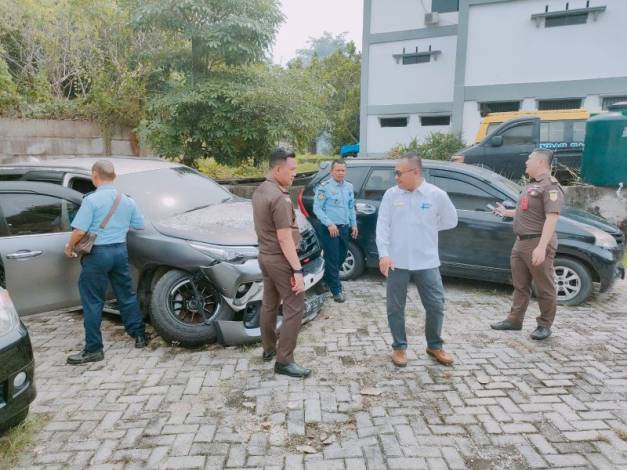 Lelang Barang Rampasan, Kejari Pekanbaru Hasilkan PNBP Rp10 Miliar