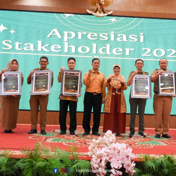 Kepala BPKAD Pekanbaru Hadiri Kegiatan KN Award 2024