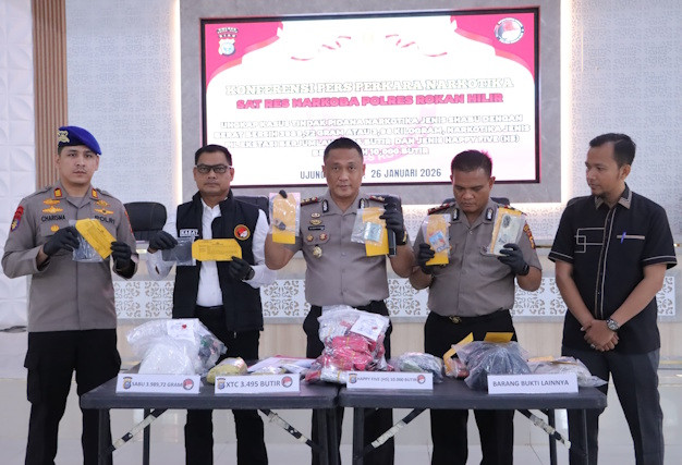 Polres Rohil Amankan 3,98 Kg Sabu, Ribuan Ekstasi dan Happy Five