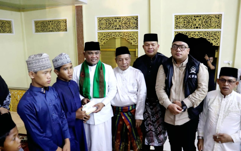 Bukber Bersama LAMR Pelalawan, Bupati H Zukri Ajak Masyarakat Gemar Baca Al-Qur'an