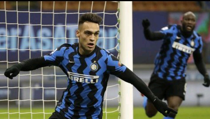 Inter Gusur Milan dari Puncak Klasemen Sementara Serie A