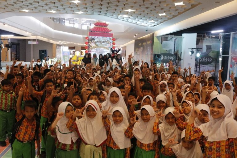 Dispusip Pekanbaru Ikut Meriahkan Festival Literasi Riau Care Center