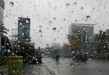 BMKG Imbau Masyarakat Waspadai Hujan Lebat Dan Petir Hari Ini