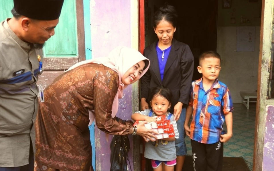 BPKAD Pekanbaru Salurkan Bantuan Makanan Kepada Anak Stunting