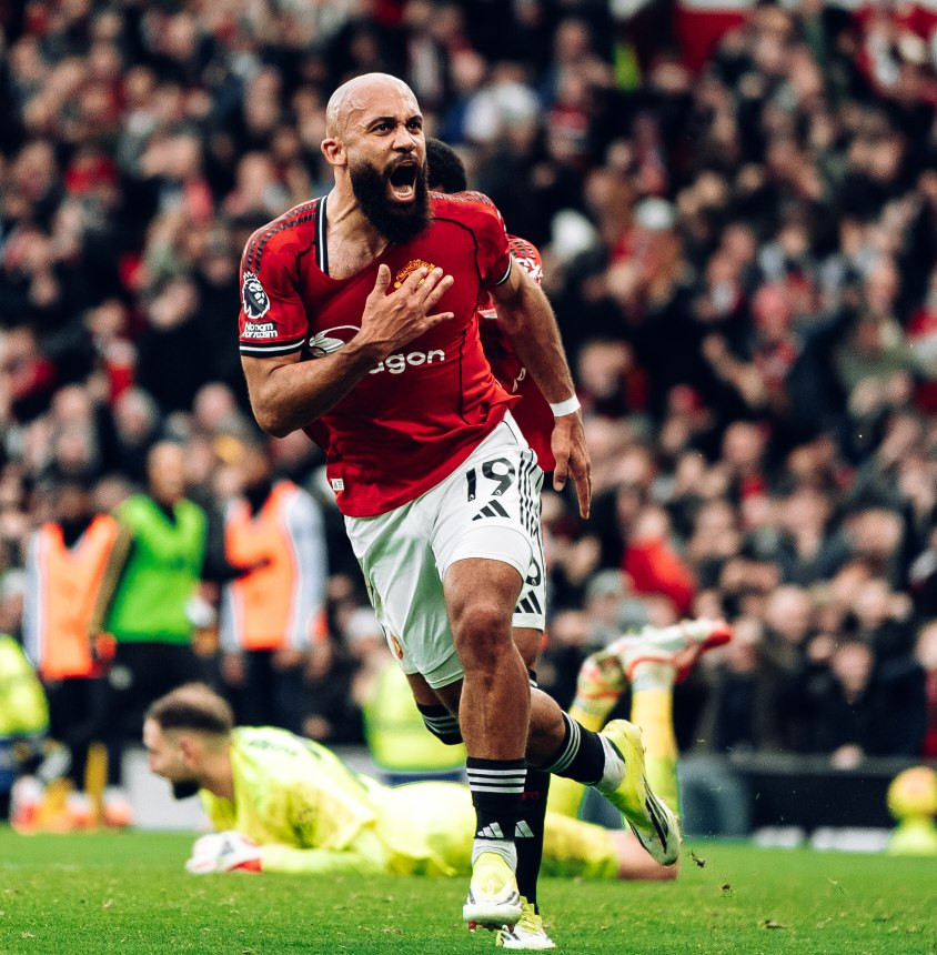 Debut Michael Carrick, MU Kalahkan Man City 2-0