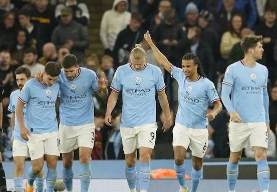 Kalahkan West Ham, Man City ke Puncak Klasemen