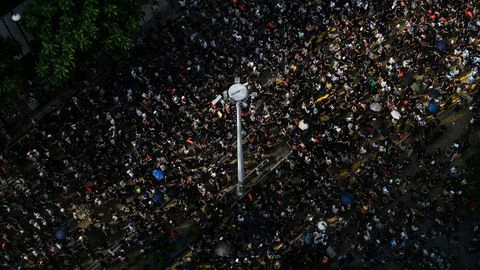 Demo Hongkong, Polisi Tembakkan Gas Air Mata