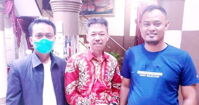 Bupati Rohil Terpilih Afrizal Sintong Janji  Dukung Askab PSSI Rohil Siapkan Anggaran Tahun 2022 Rehab Lapangan KONI