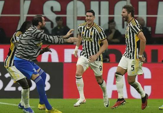Mantan Pemain AC Milan Bawa Juventus Menang di San Siro