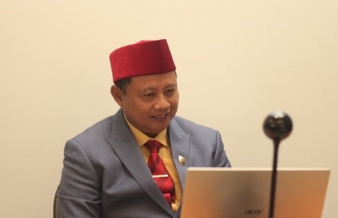 Uu Ruzhanul Dorong Generasi Muda Jabar Tingkatkan Kemampuan Literasi