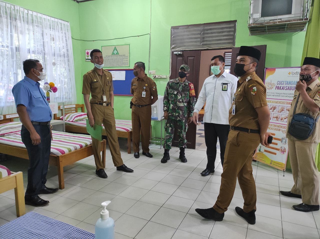 Tiga Pilar Kelurahan Simpang Empat  Dampingi Camat Pekanbaru Tinjau MIN 1 Pekanbaru 