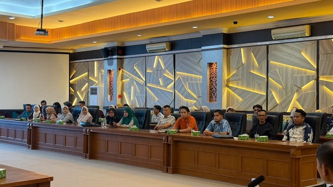 Pemprov Riau Pastikan Beasiswa Mahasiswa Kurang Mampu 2026 Tepat Sasaran