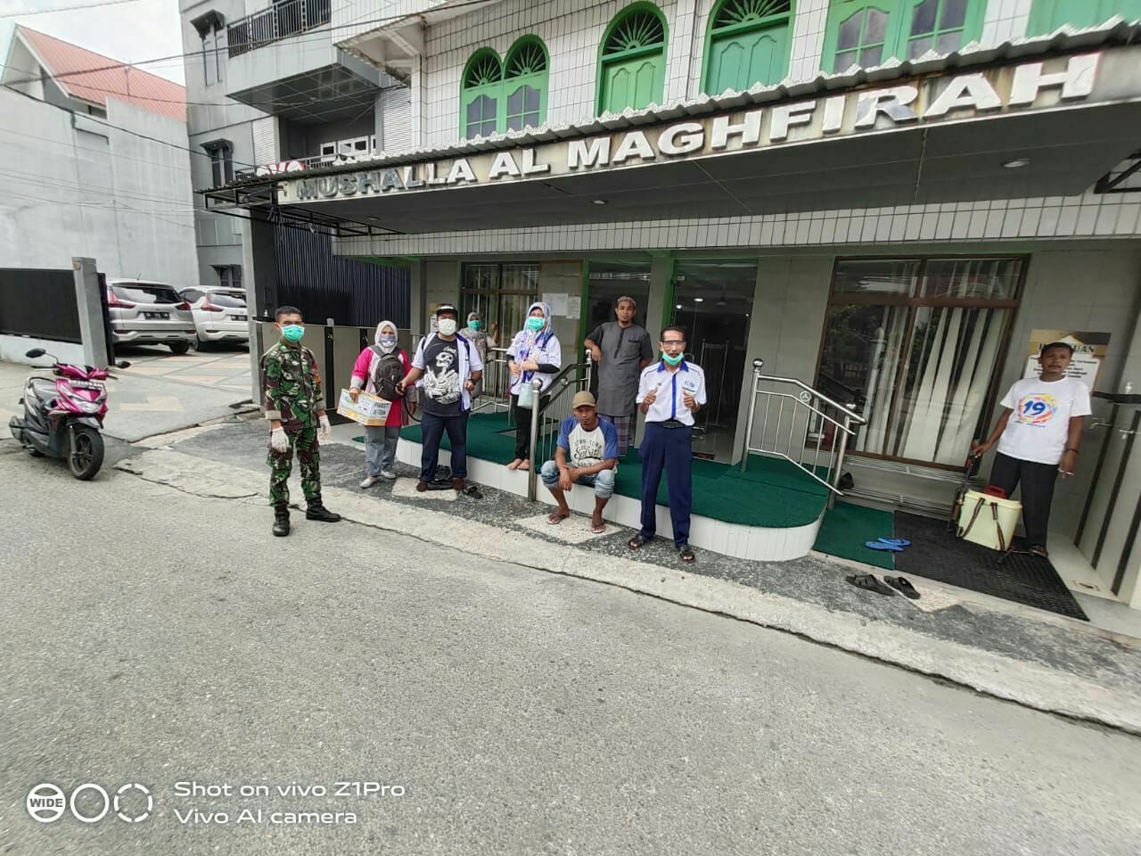 Lawan Covid-19,  Babinsa Dan Forum RT RW Keroyok Mushalla Al Maghfirah Kota Tinggi