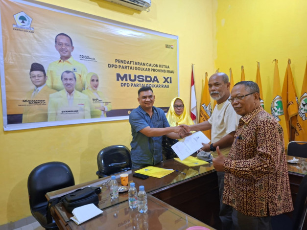 Ridwan GP Kandidat Pertama Ambil Formulir Pendaftaran Calon Ketua Golkar Riau