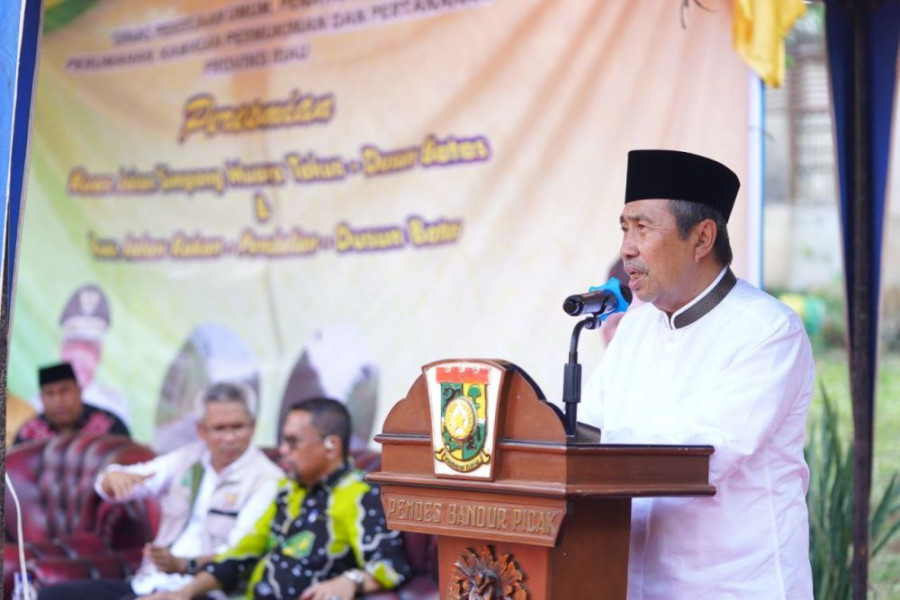 Resmikan Dua Ruas Jalan Di Kampar, Begini Pesan Gubri Syamsuar