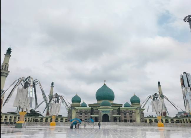 Setelah 'Dibongkar' Sekda, Ini Kondisi 6 Payung Elektrik Masjid Raya Annur Riau