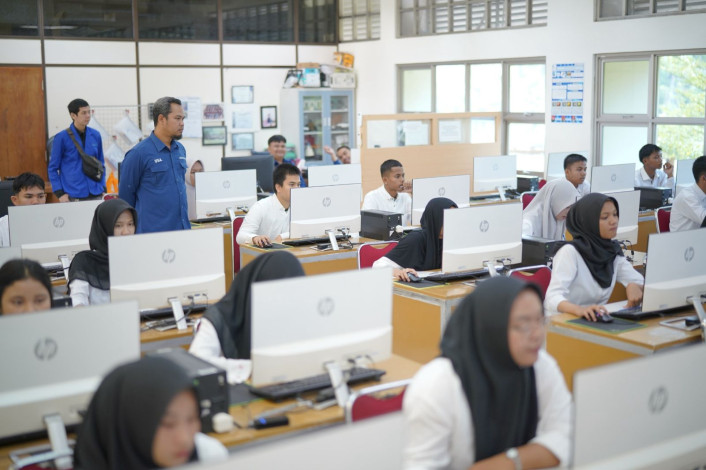 130 Siswa Ikuti Seleksi Beasiswa Yayasan PCR