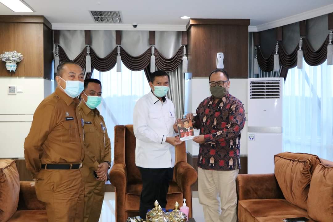Kepala BPK Perwakilan Riau Silaturahmi dengan Walikota Firdaus