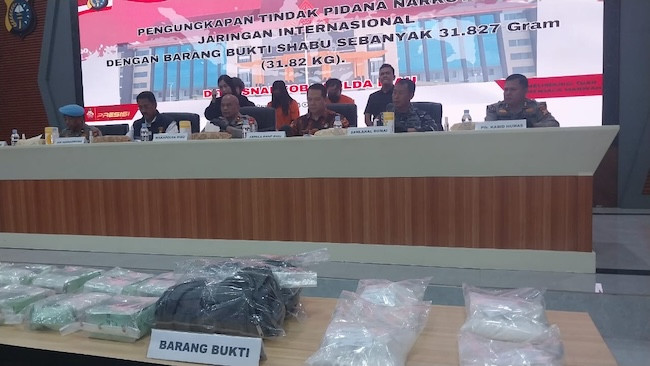 Pasangan Kurir 31,8 Kg Sabu di Dumai Terancam Hukuman Mati