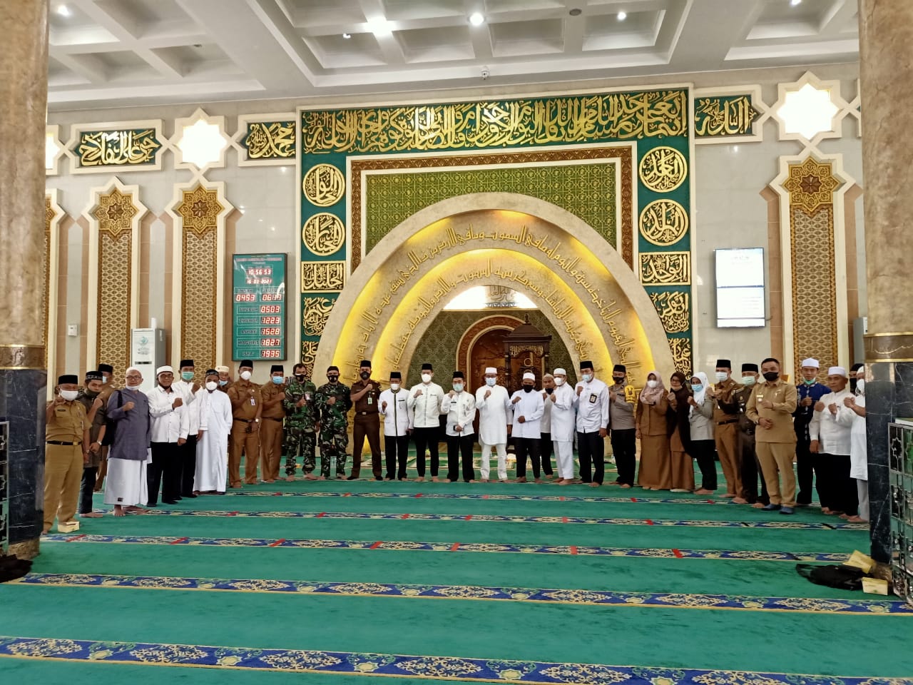 Wadanramil 02 Kota Hadiri Peringatan Isra  Mi'raj  di Masjid Agung Parirpurna Ar Rahman 