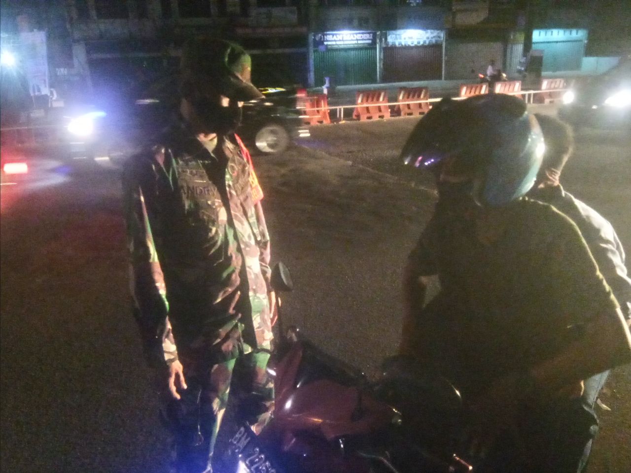 Babinsa Gelar Patroli Rutin di wilayah Binaan