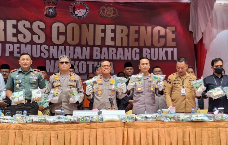 Polresta Pekanbaru Ungkap Peredaran 64 Kg Sabu