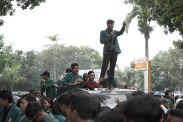 BEM Se-Riau Tolak Kedatangan Adian Napitupulu, Dinilai Ganggu Perjuangan Penyelamatan TNTN