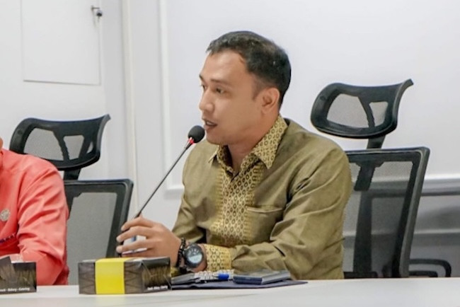 Hadapi Cuaca Ekstrem, DLHK Pekanbaru Intensifkan Pemangkasan Ranting Pohon