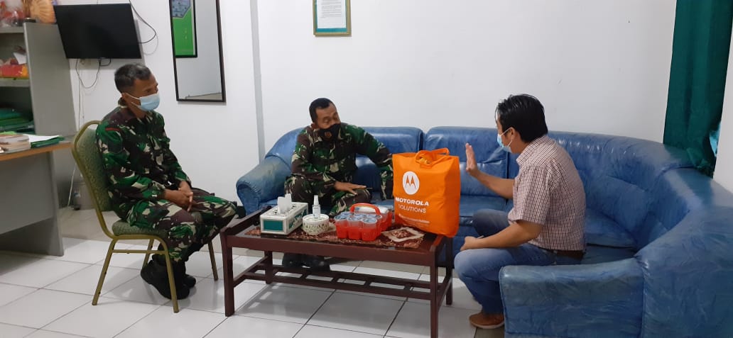 Koramil  02 Kota - Hotel Megara, Sepakat Gelar Pembagian Sembako di Wilayah Teritorial 