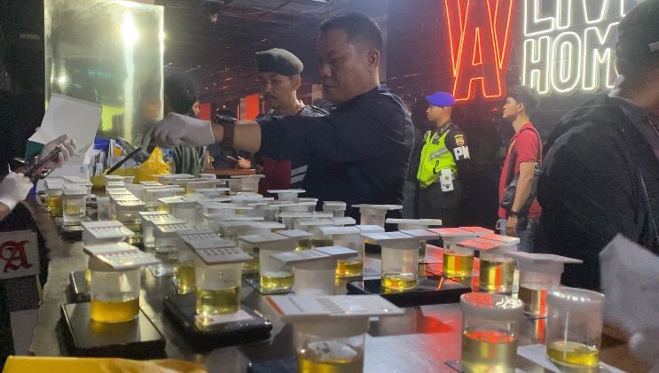 Pengunjung Grand New Dragon dan Angel Wing Dites Urine, Satu Positif Narkoba