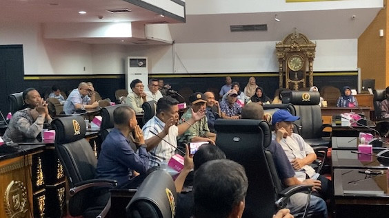 Forum RT/RW se-Pekanbaru Datangi DPRD, Tegas Tolak Perwako Nomor 48 Tahun 2025