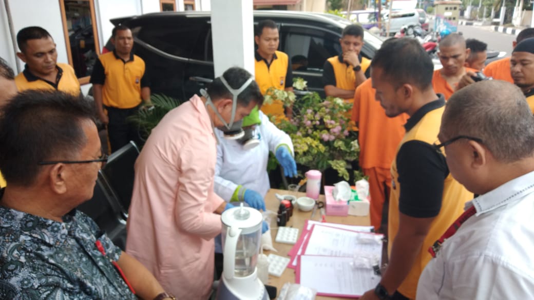 1.024,33 gram Sabu Dimusnahkan Ditresnarkoba Polda Riau, Lebih Separuh Milik IRT