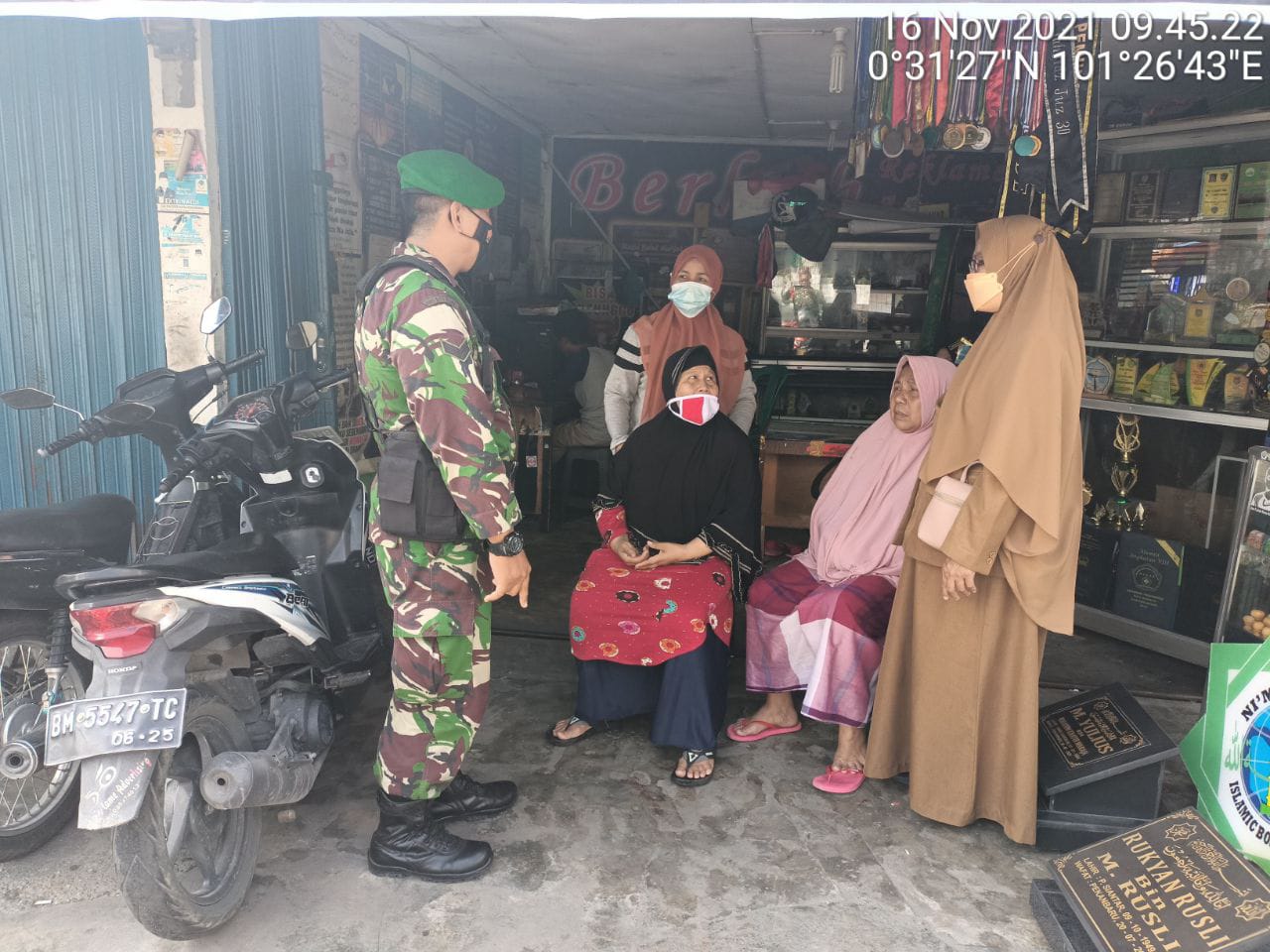 Komsos bersama Nakes Puskesmas, Ini Pesan Babinsa 