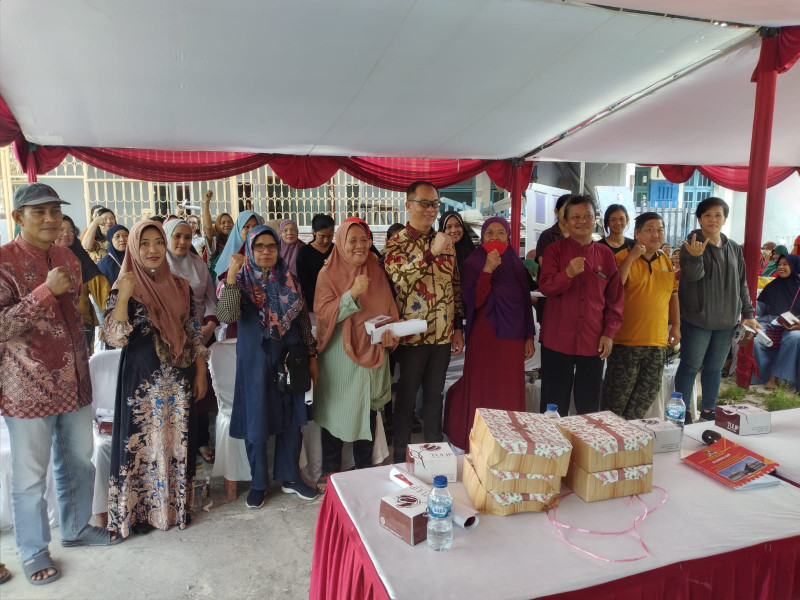 Warga Labuh Baru Barat Keluhkan Jalan, Robin Eduar: Jalan Darma Bakti Harus Betonisasi