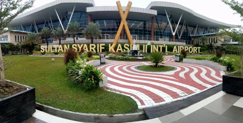 Bandara SSK II Pekanbaru Perbolehkan Penumpangnya Tak Pakai Masker