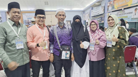 Kepulangan Dua Jemaah Pekanbaru Jadi Penutup Rangkaian Haji Provinsi Riau 2025