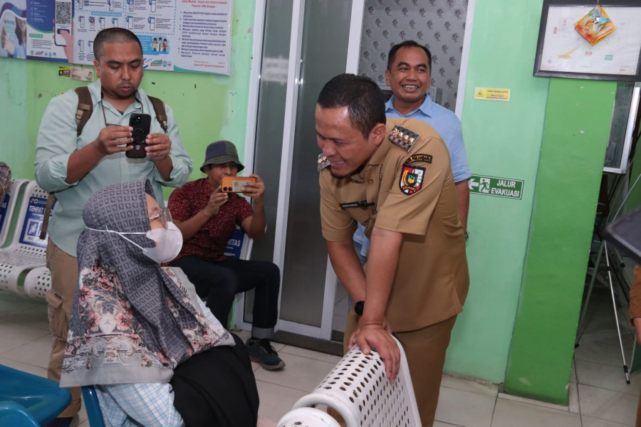 Walikota Pekanbaru Tinjau Pelayanan di Puskesmas Simpang Baru