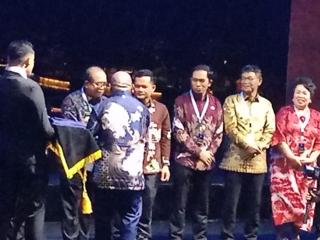 Pemprov Riau Terima Penghargaan Predikat Terbaik Pembina HAM